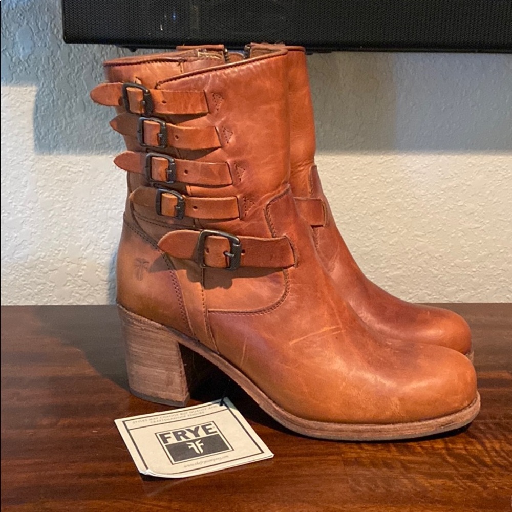 Frye Boots 8.5 new with tags